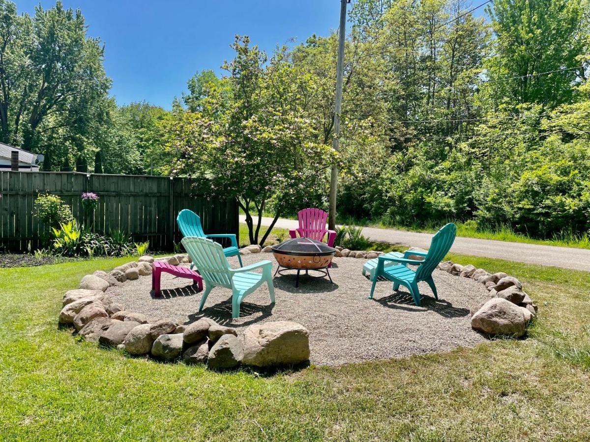The Charming Glenn Cottage! Walk To Lake Michigan! Fennville Luaran gambar