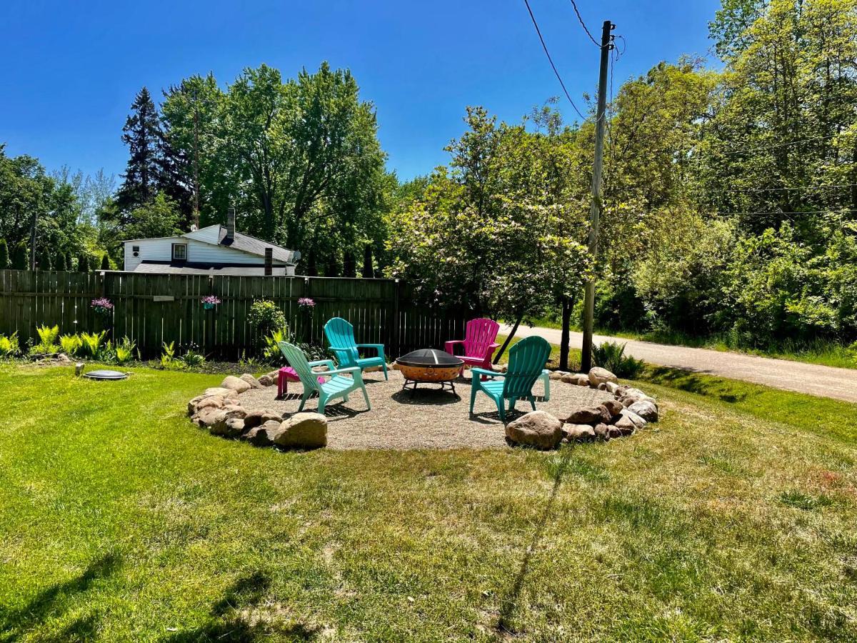 The Charming Glenn Cottage! Walk To Lake Michigan! Fennville Luaran gambar